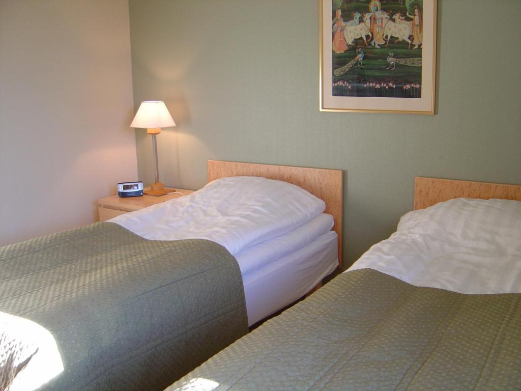 Nordiska Folkhoegskolan Bed And Breakfast Kungälv Δωμάτιο φωτογραφία